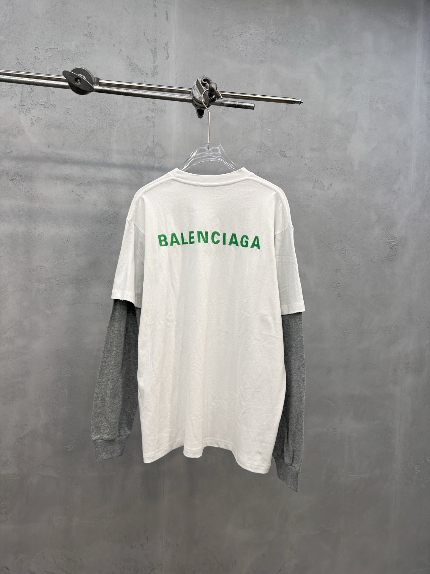 フェイクレイヤード ダメージ刺繍長袖Tシャツ ホワイト×グレー 詳細画像 2