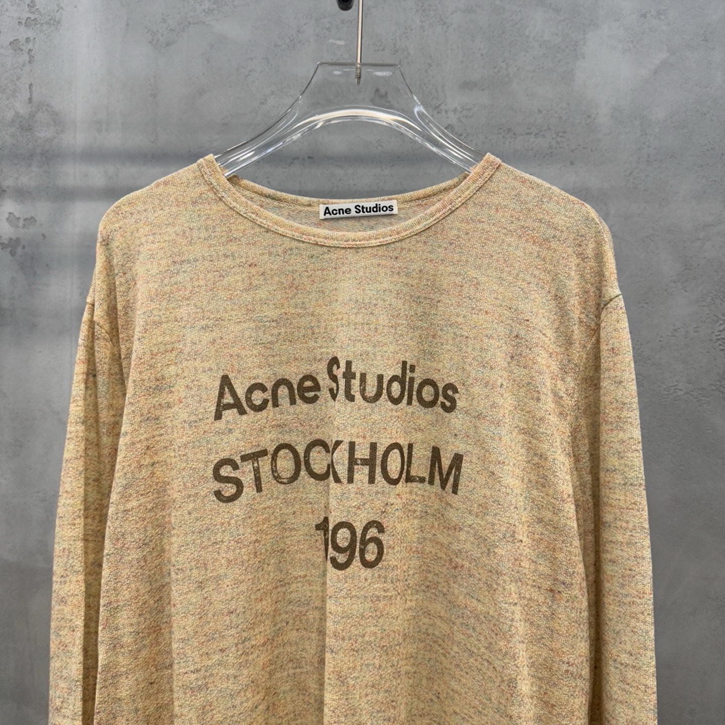 アクネ ストゥディオズ ストックホルム ロゴ 長袖Tシャツ ベージュ 詳細画像 2