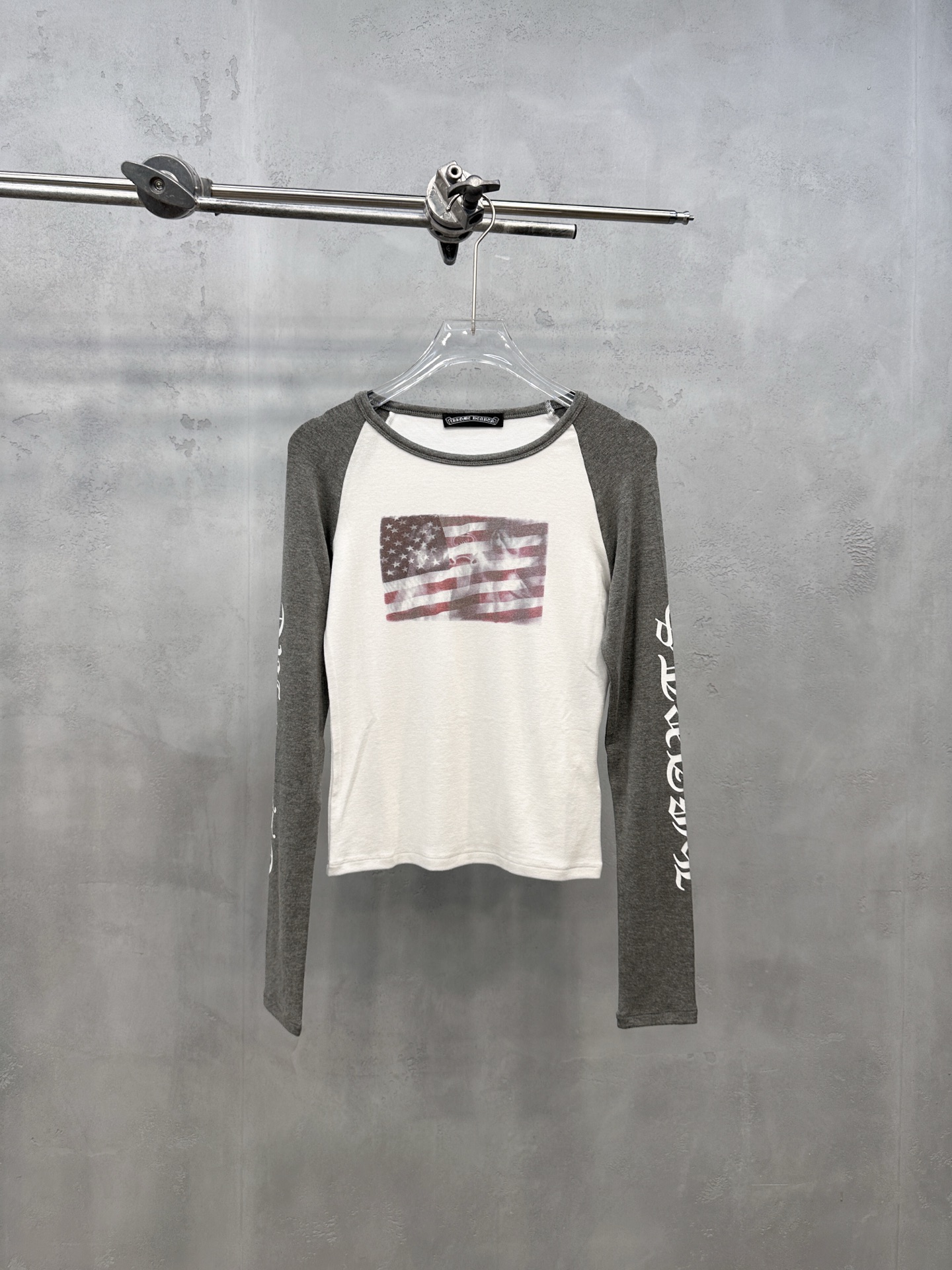クロムハーツ アメリカンフラッグプリント ウォッシュド ラグランロングスリーブTシャツ ホワイト/グレー 詳細画像 1