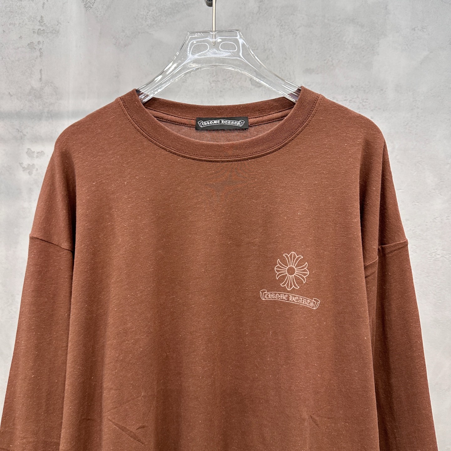 クロムハーツ リネンコットン長袖Tシャツ ダークブラウン チェストロゴプリント 詳細画像 2