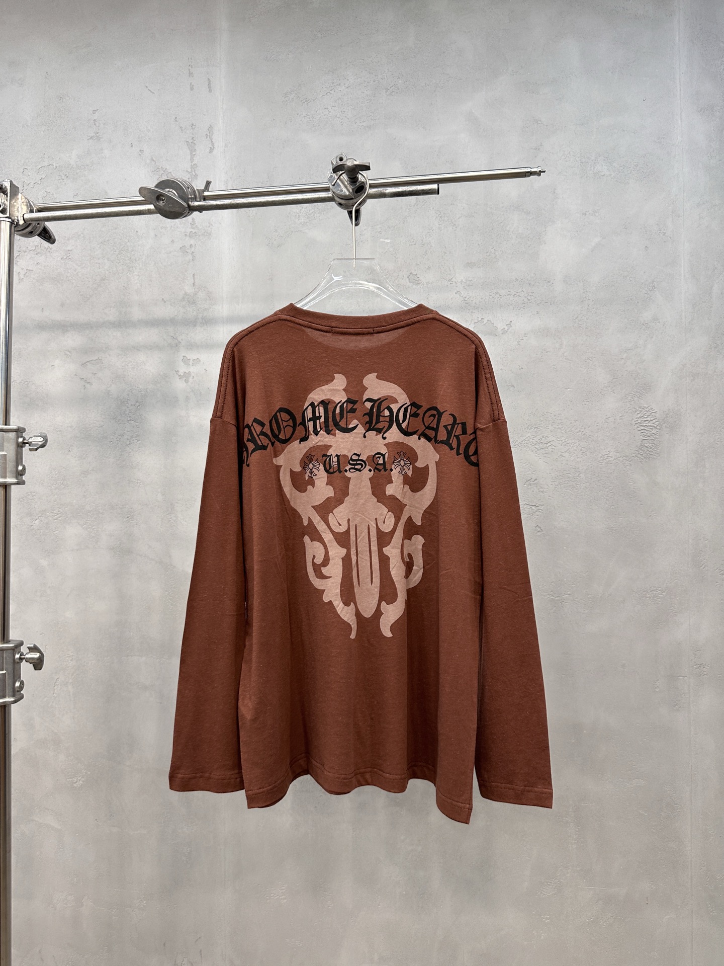 クロムハーツ リネンコットン長袖Tシャツ ダークブラウン チェストロゴプリント 詳細画像 3