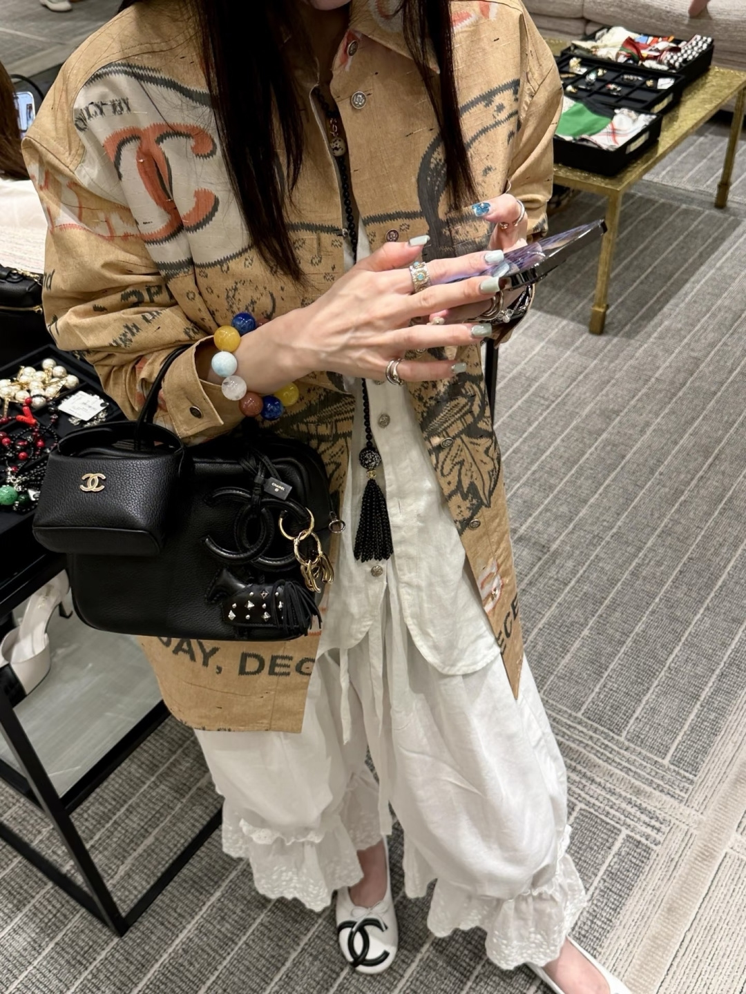 シャネル ベーグル新聞柄シャツ カーキ CS336847028 詳細画像 3
