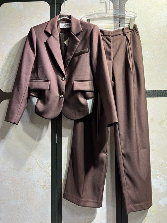 ロエベ シングルブレスト ウールジャケット&ワイドパンツ セットアップ ブラウン 詳細画像 3