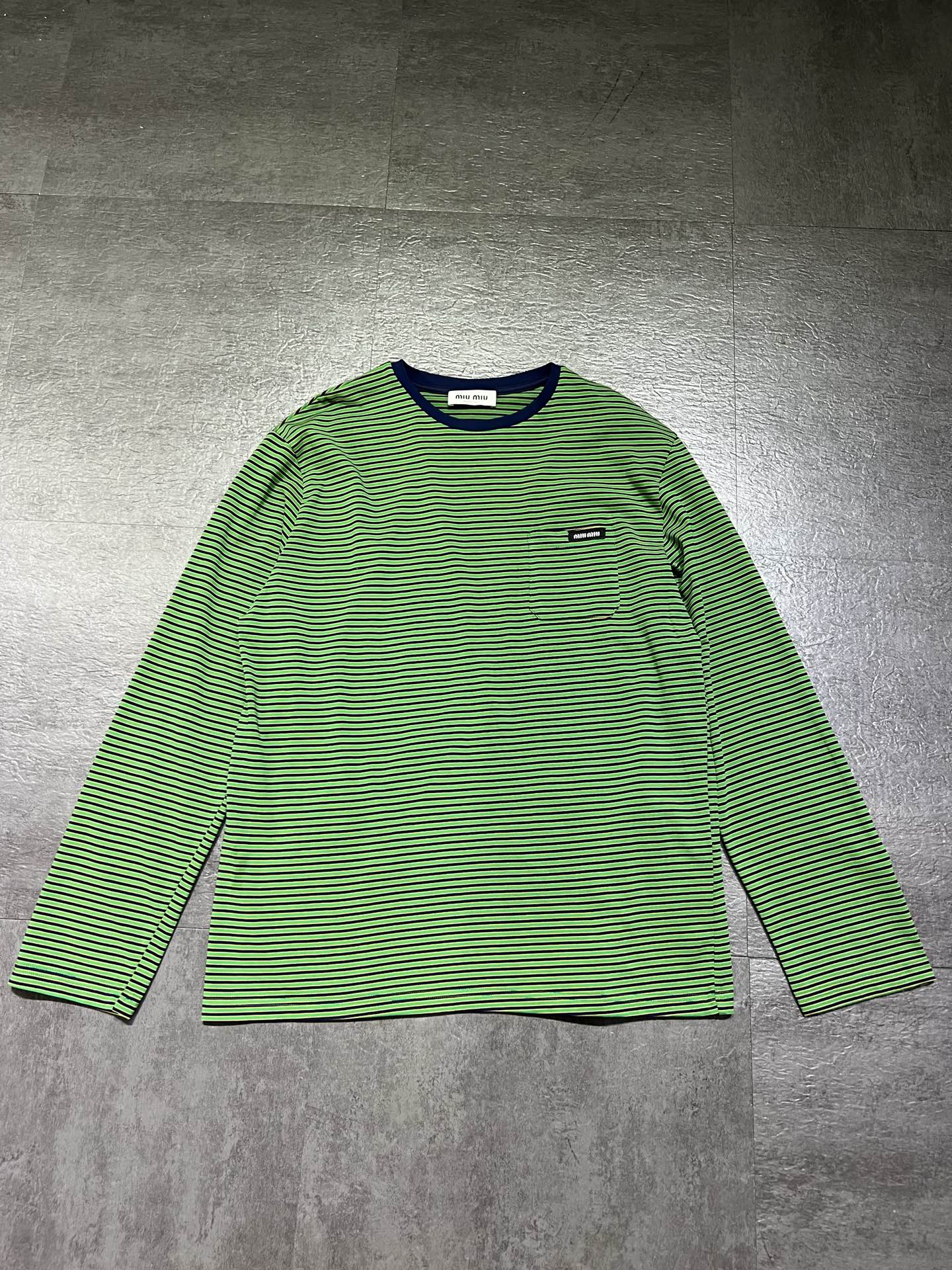 ミュウミュウ グリーンストライプ長袖Tシャツ 詳細画像 1