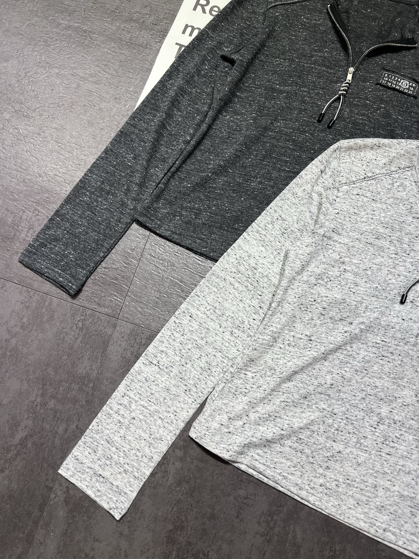メゾン マルジェラ ハーフジップ長袖Tシャツ チャコールグレー 詳細画像 3