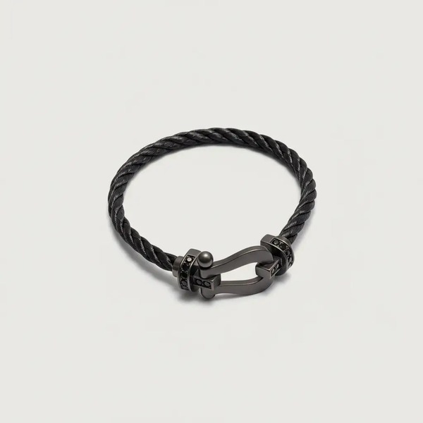ナイキ 馬蹄バックル スチールワイヤーブレスレット ブラック
