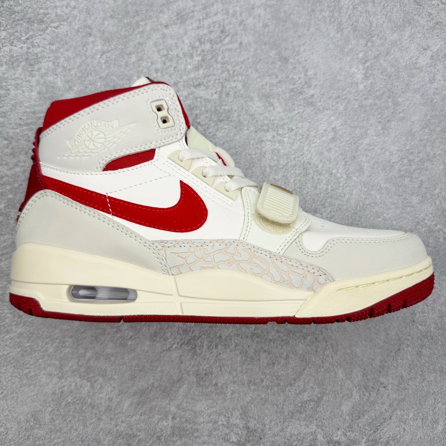ナイキ Air Jordan レッド 詳細画像 1