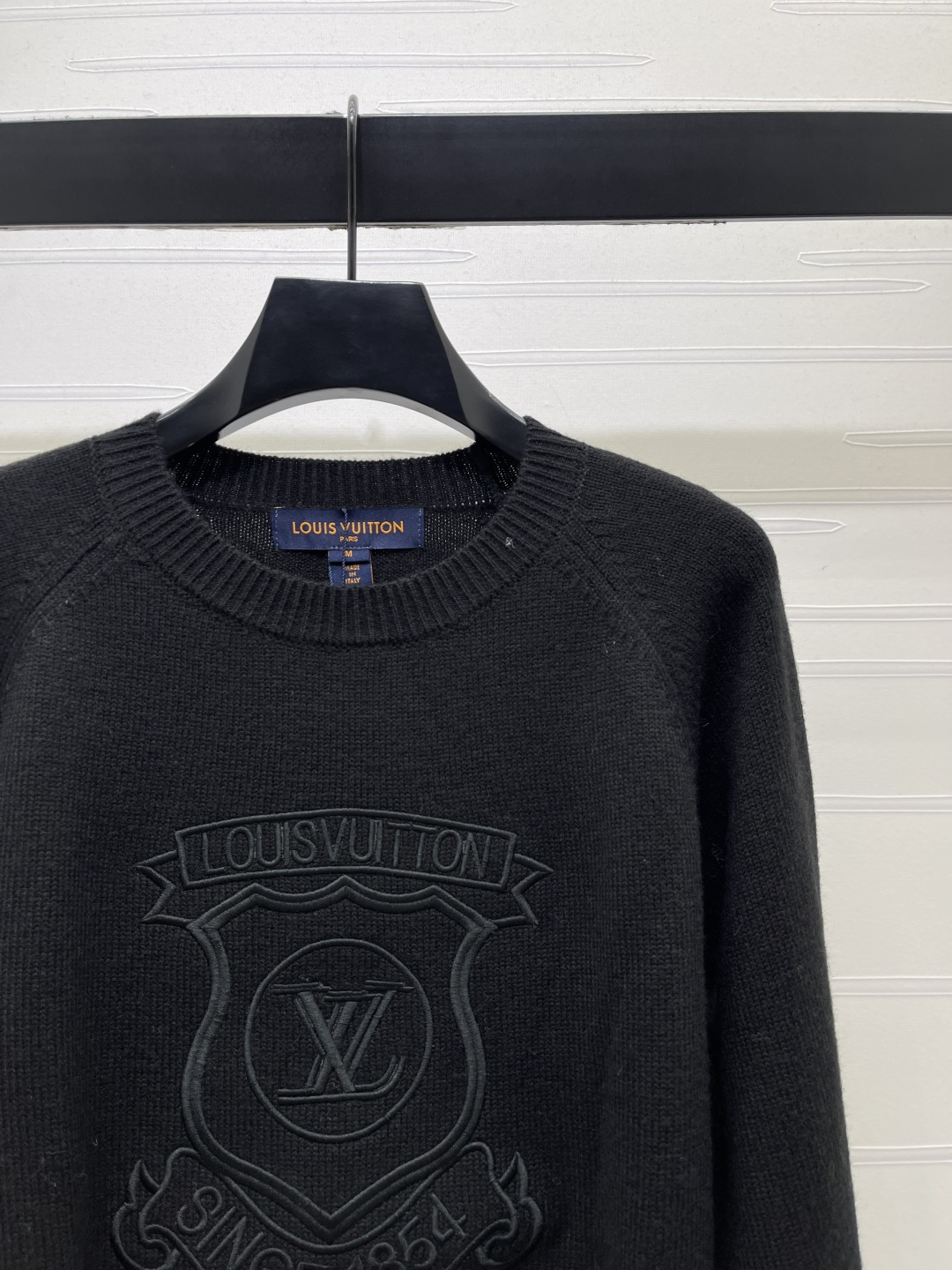 ルイ・ヴィトン シールド刺繍ニット長袖セーター ブラック 詳細画像 2