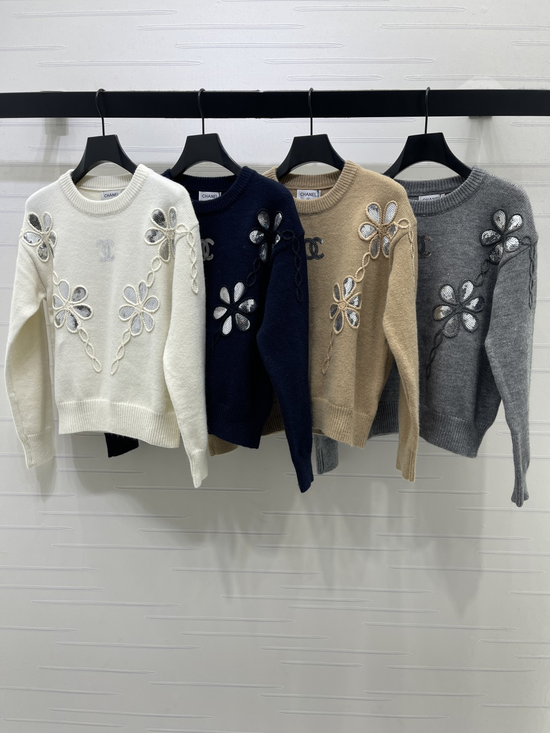シャネル フローラル刺繍 ウールセーター アイボリー 詳細画像 1
