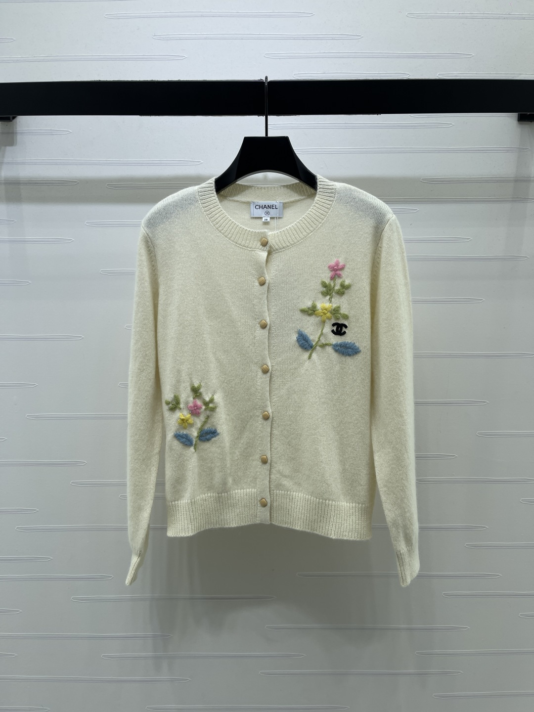 シャネル フローラル刺繍 丸首ニットカーディガン 詳細画像 2