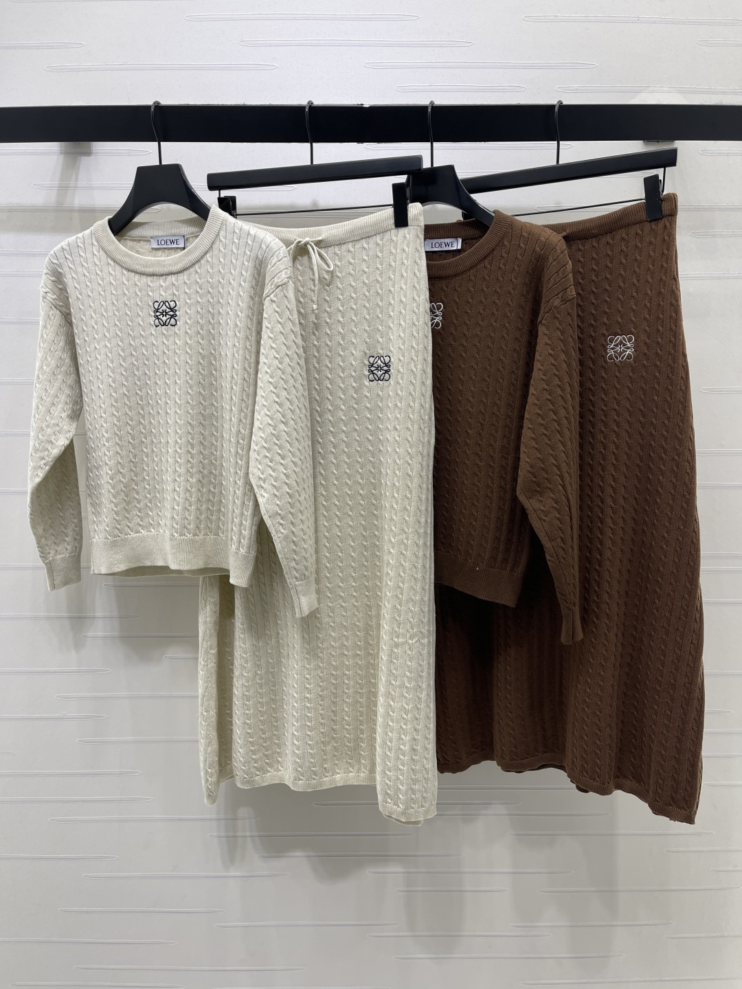 ロエベ 刺繍ニット スカートセット 詳細画像 1