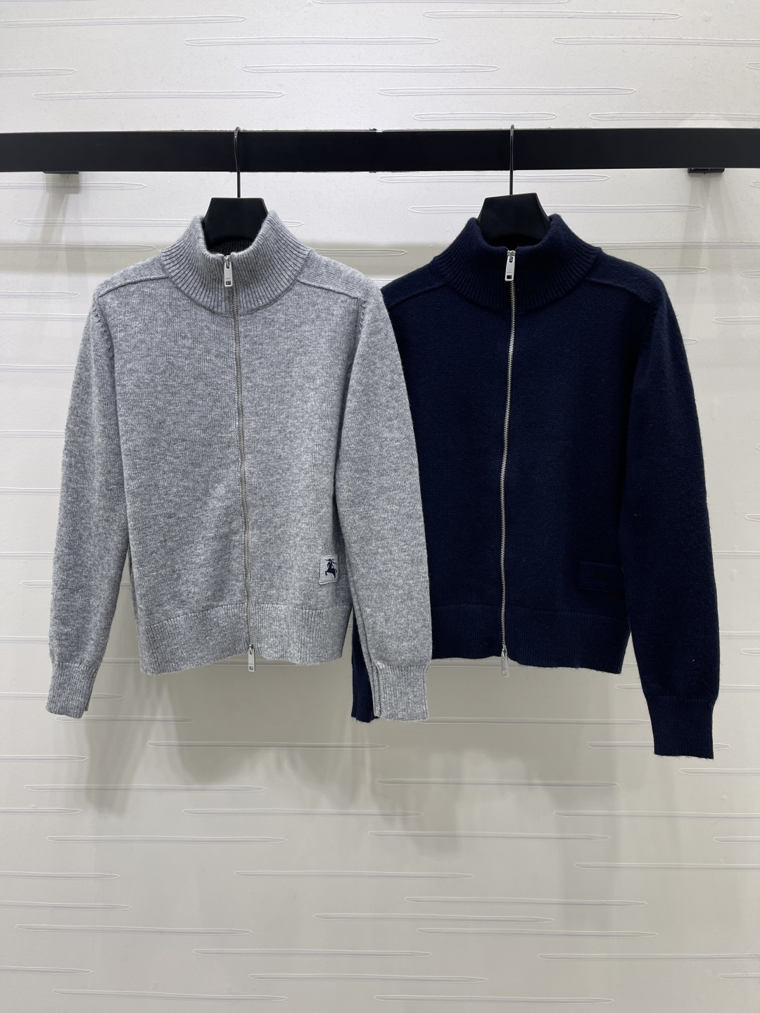 バーバリー EKD スタンドカラー ジップカーディガン グレー& 詳細画像 1