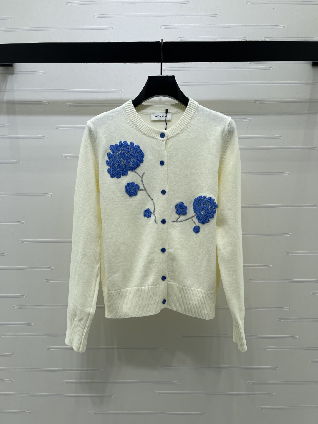 セルフポートレイト フローラル刺繍ラウンドネックカーディガン 詳細画像 2