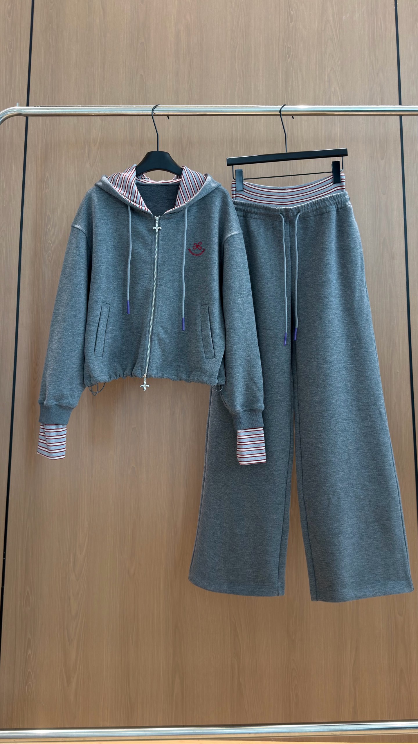 フーデッドジップアップスウェット×ワイドスウェットパンツ セットアップ 詳細画像 3