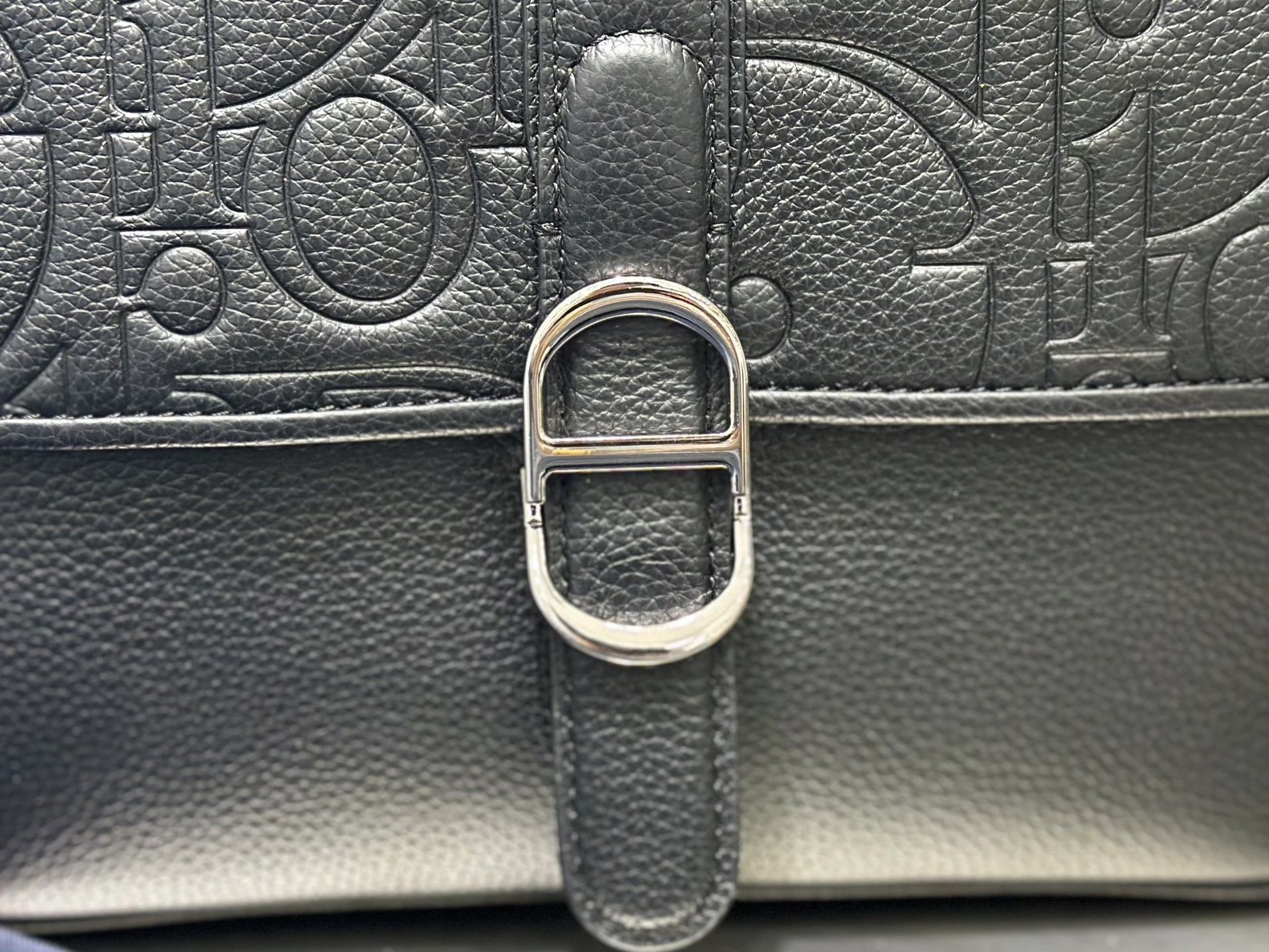 ディオール Dior Daily メッセンジャーバッグ ラージ ディオール グラビティ レザー ブラック 1ESME197LLG51 詳細画像 2
