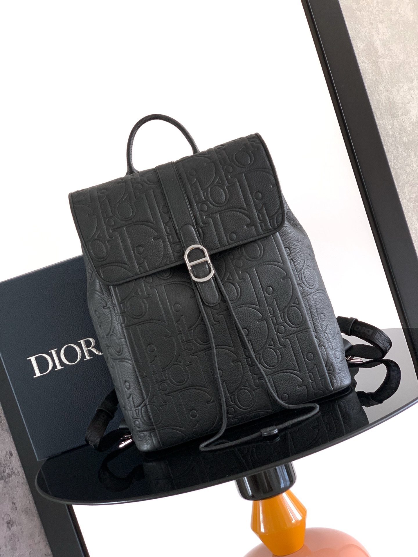 ディオール Dior Daily バックパック ディオール グラビティ レザー ブラック 1ESBA231LLG63 詳細画像 1
