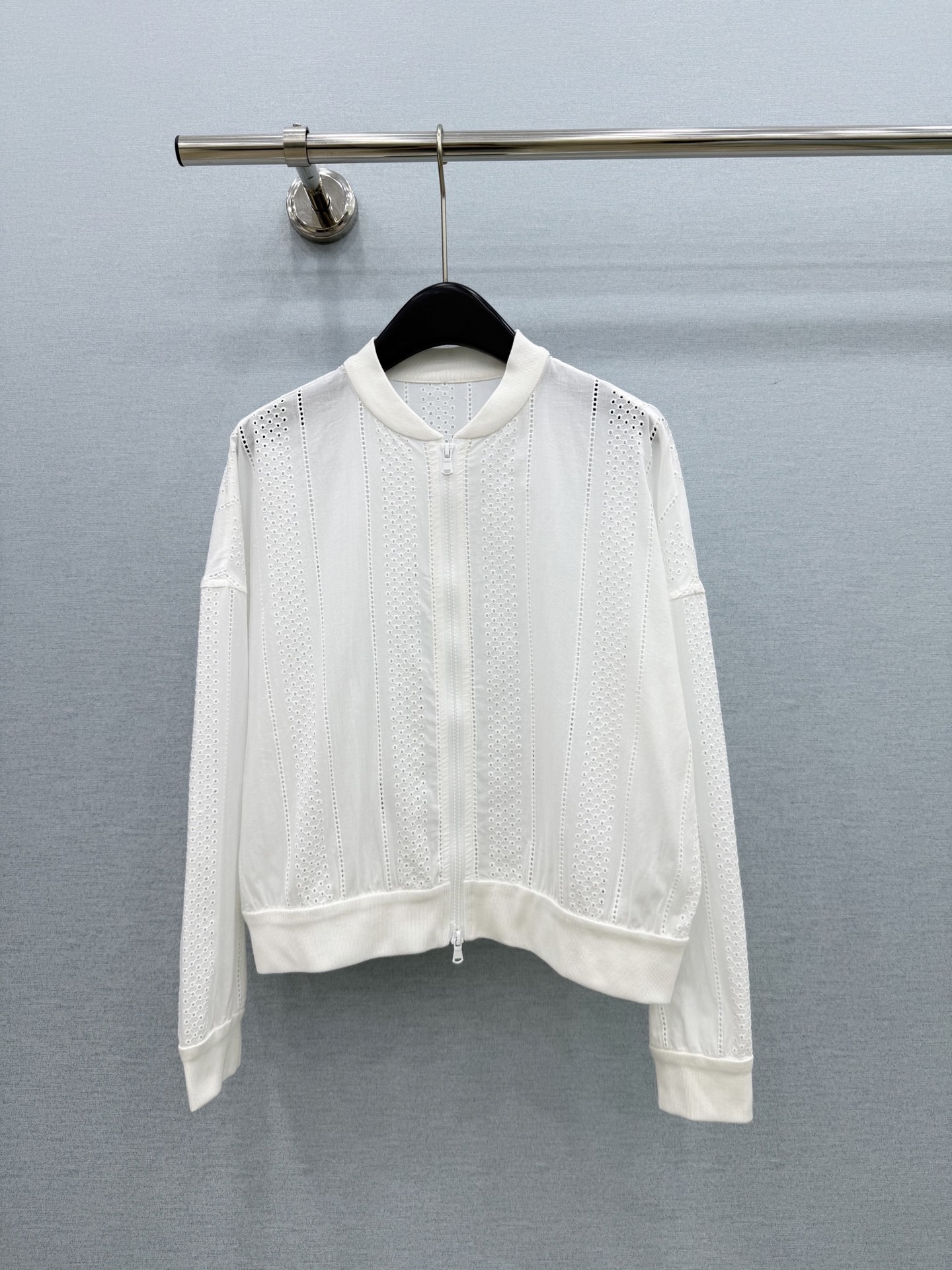ブルネロクチネリ 🛒𝐍𝐄𝐖 · 𝟐𝟎𝟐6/爆款现货 ホワイト 詳細画像 1
