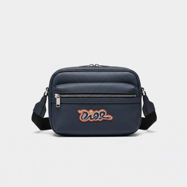 ディオール DIOR AND KAWS ライダー 2.0 ジップ メッセンジャーバッグ グレインドカーフ ネイビーブルー 2ESWS034OYY_39H958ZK