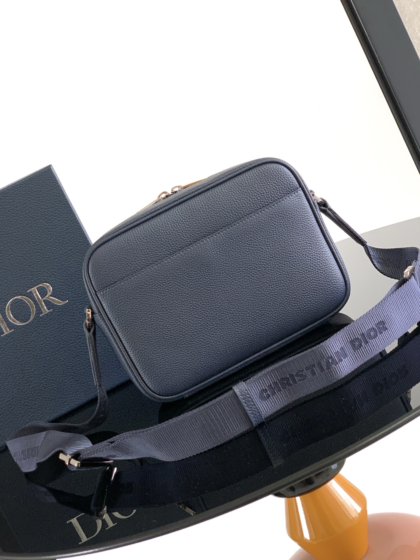 ディオール DIOR AND HYLTON NEL ライダー 2.0 ジップ メッセンジャーバッグ グレインドカーフ ネイビーブルー 1ESPO340FRY 詳細画像 3