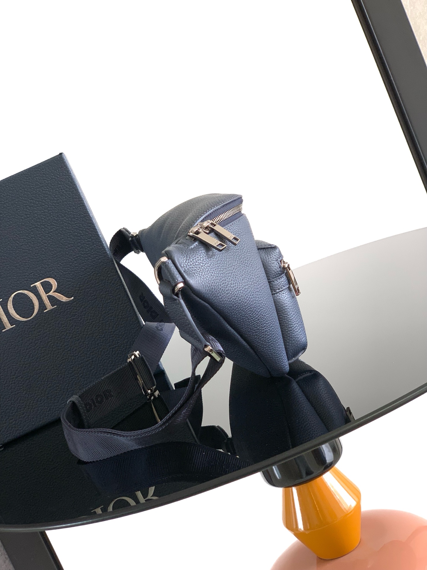 ディオール DIOR AND HYLTON NEL ライダー 2.0 ベルトバッグ グレインドカーフ ネイビーブルー 1ESBO077FRY 詳細画像 2