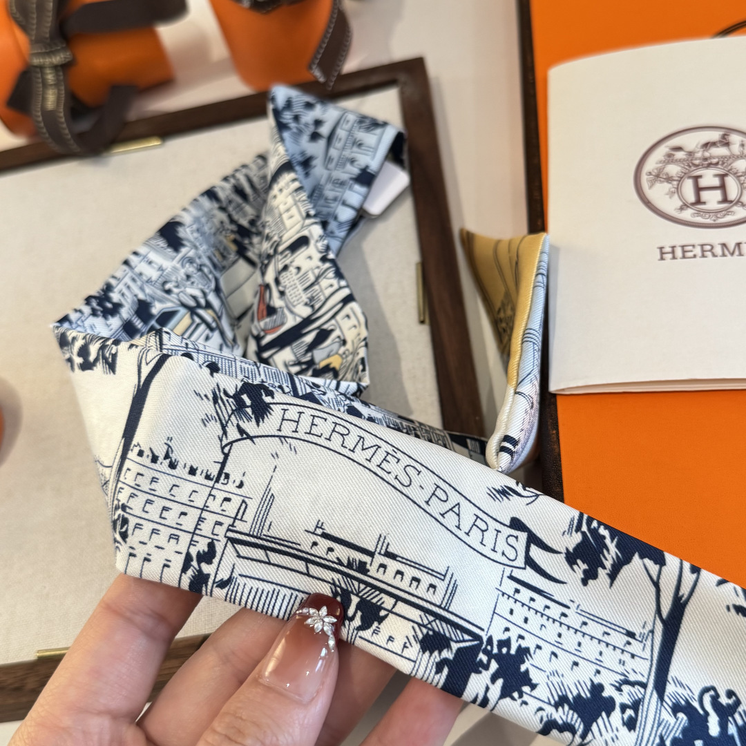 エルメス シルクツイル ツイリー ブールバード柄 ネイビー/イエロー 詳細画像 3