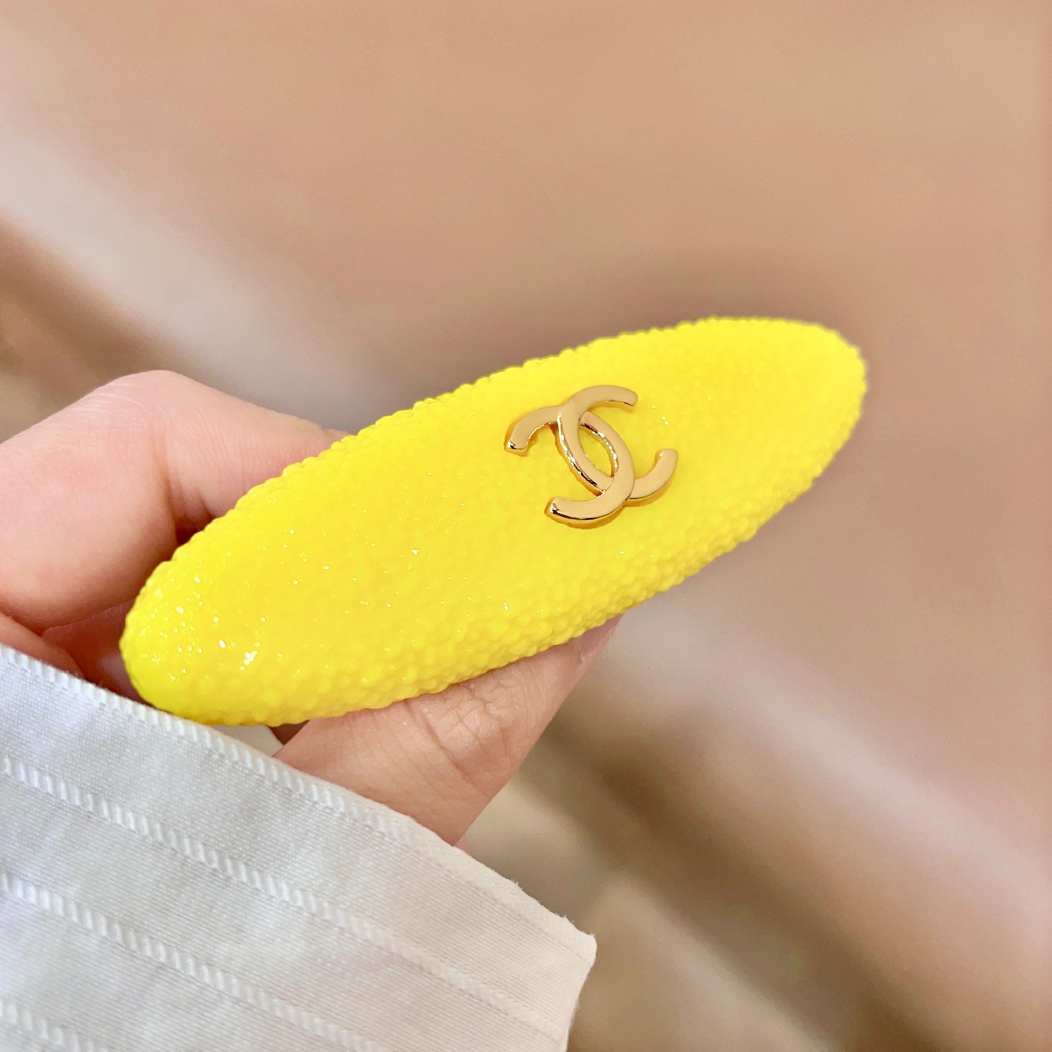 シャネル ココマーク オーバル ヘアクリップ イエロー/ゴールド 詳細画像 3