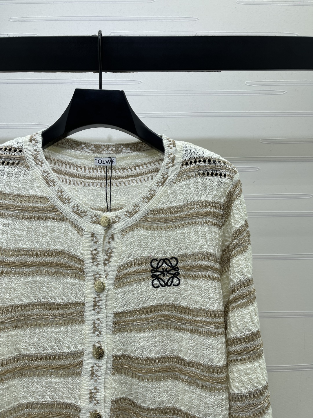 ロエベ ストライプ アナグラム刺繍 クルーネック ニットカーディガン ベージュ/クリーム 詳細画像 2
