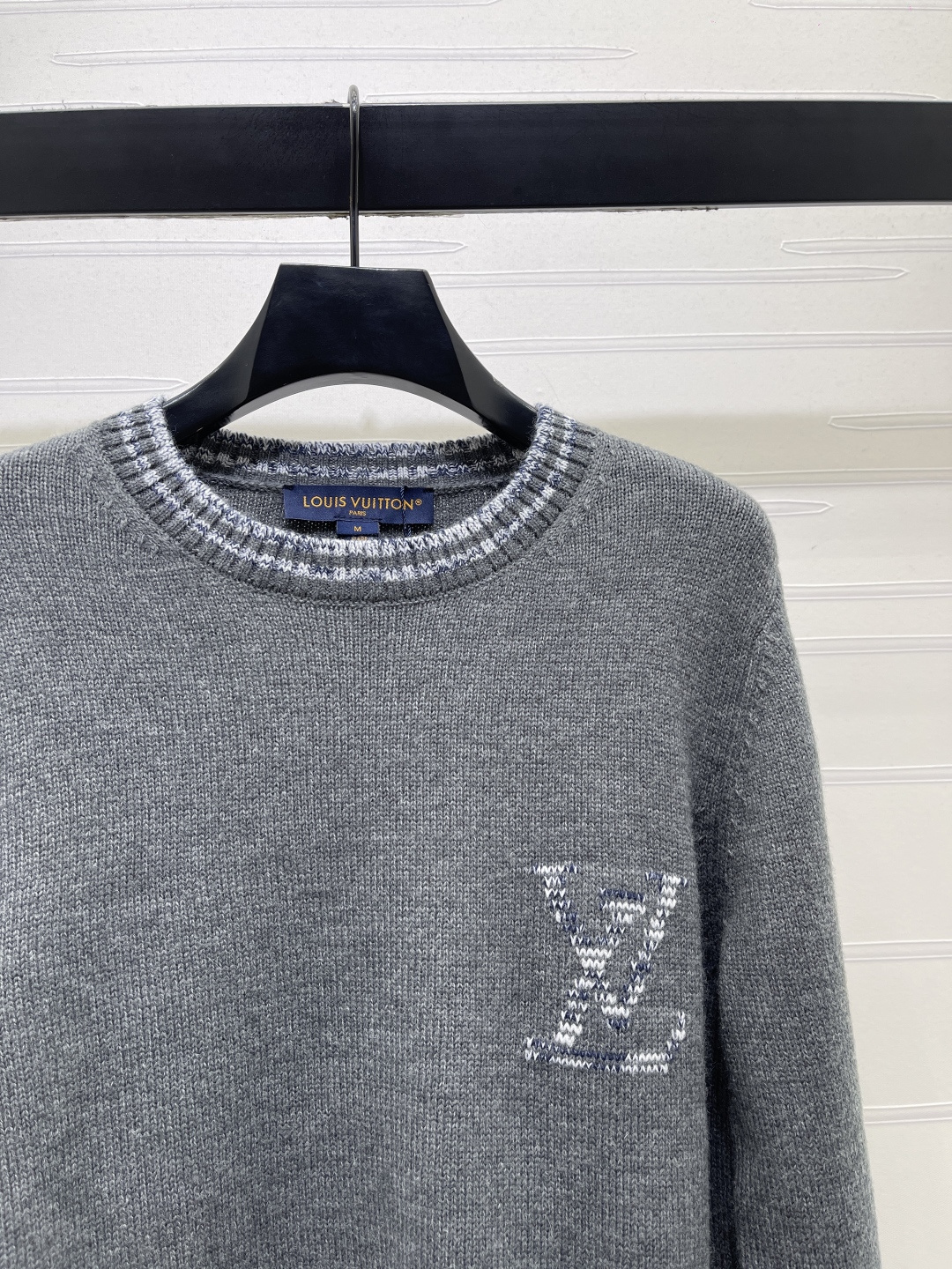ルイ・ヴィトン LV刺繍 コントラストストライプ クルーネック ウールセーター 詳細画像 2