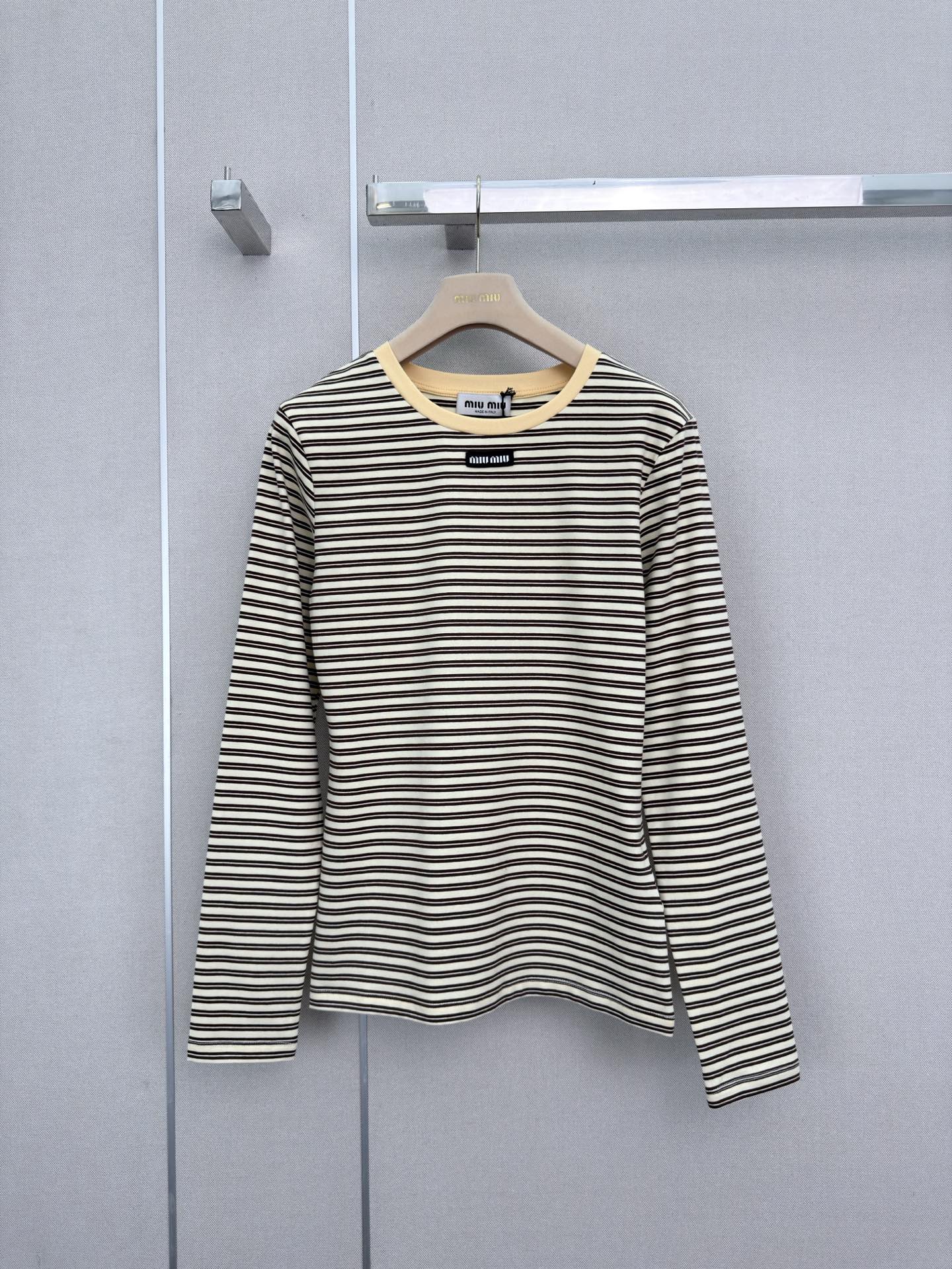 ミュウミュウ ロゴパッチ ストライプ長袖Tシャツ&タンクトップ セット 詳細画像 2