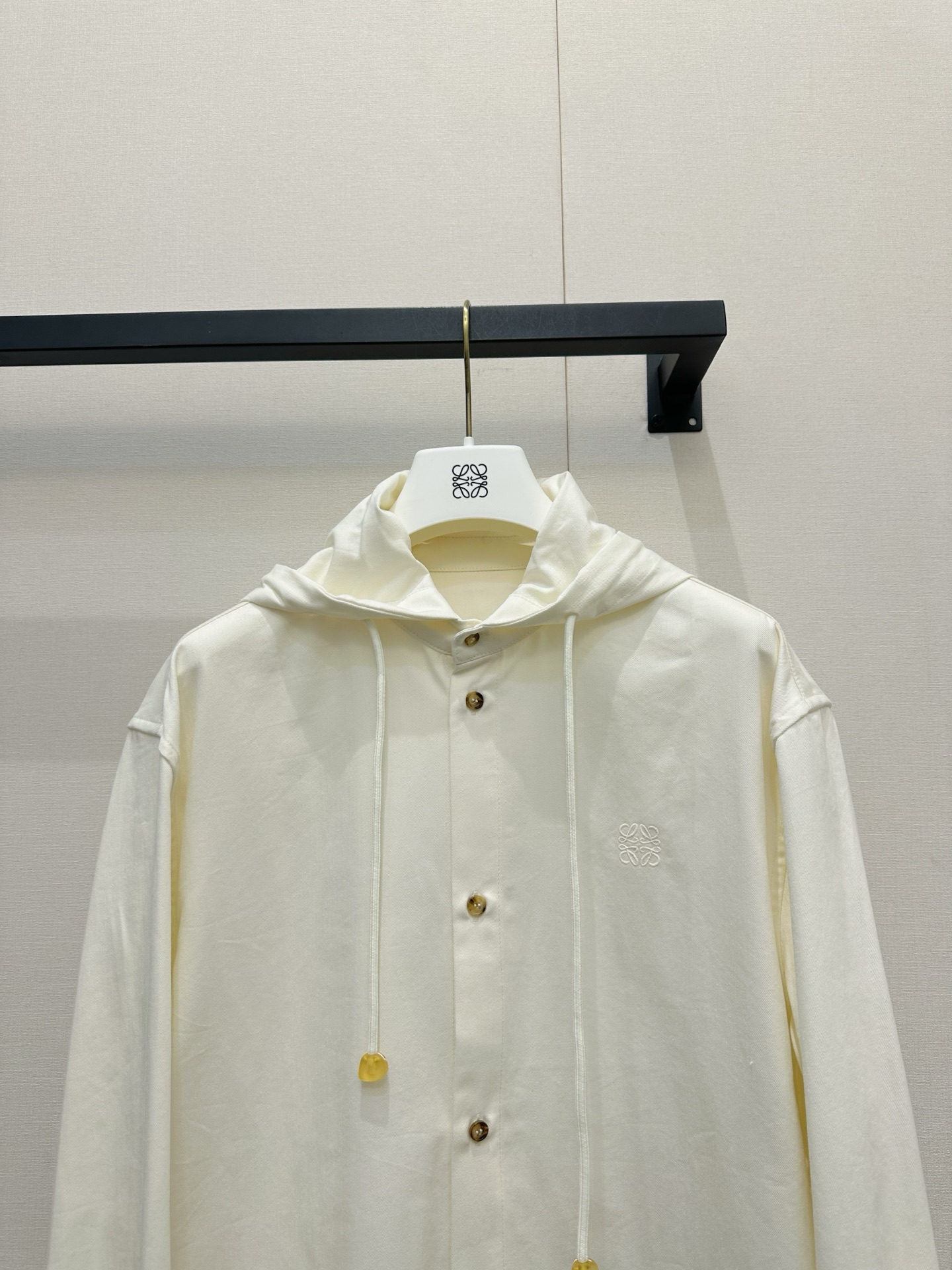 ロエベ Loewe｜夏日Paula's限定款 本季春夏主打松弛度假风，色调超戳人 晒伤褐、浮木灰、海泡绿，全是海岸线原生质感 詳細画像 2