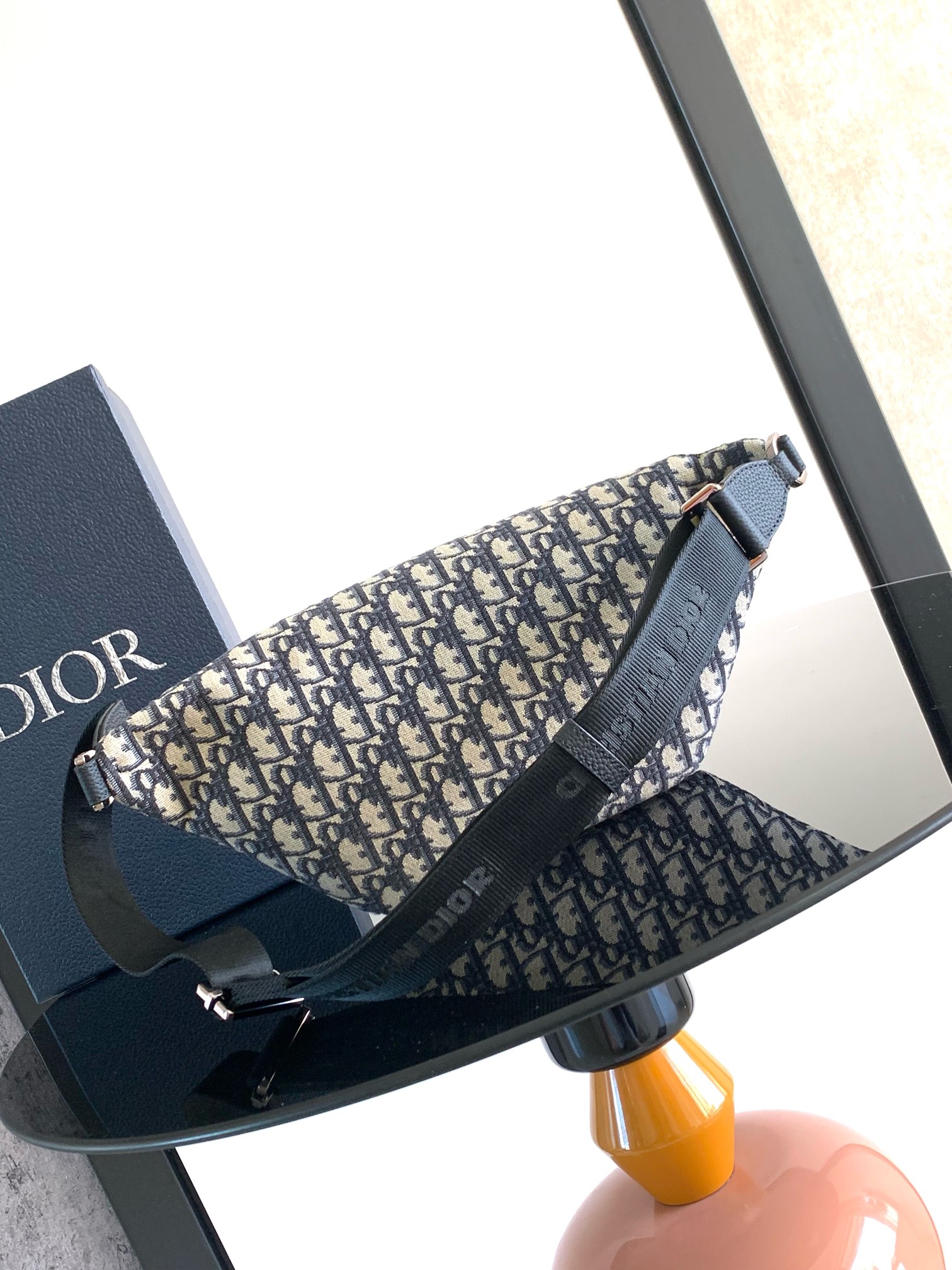 ディオール Dior 8 ベルトバッグ ブルー ディオール オブリーク ジャカード ネイビー/ベージュ 1EIBO071YKY_H03E 詳細画像 3