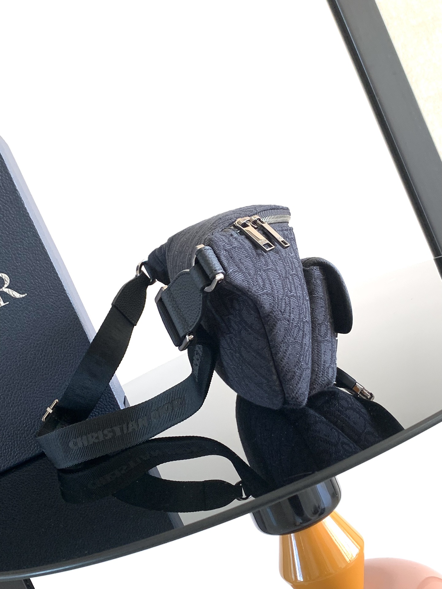 ディオール Dior 8 ベルトバッグ ブラック ディオール オブリーク ジャカード ブラック 1EIBO071YKY_H03E 詳細画像 2