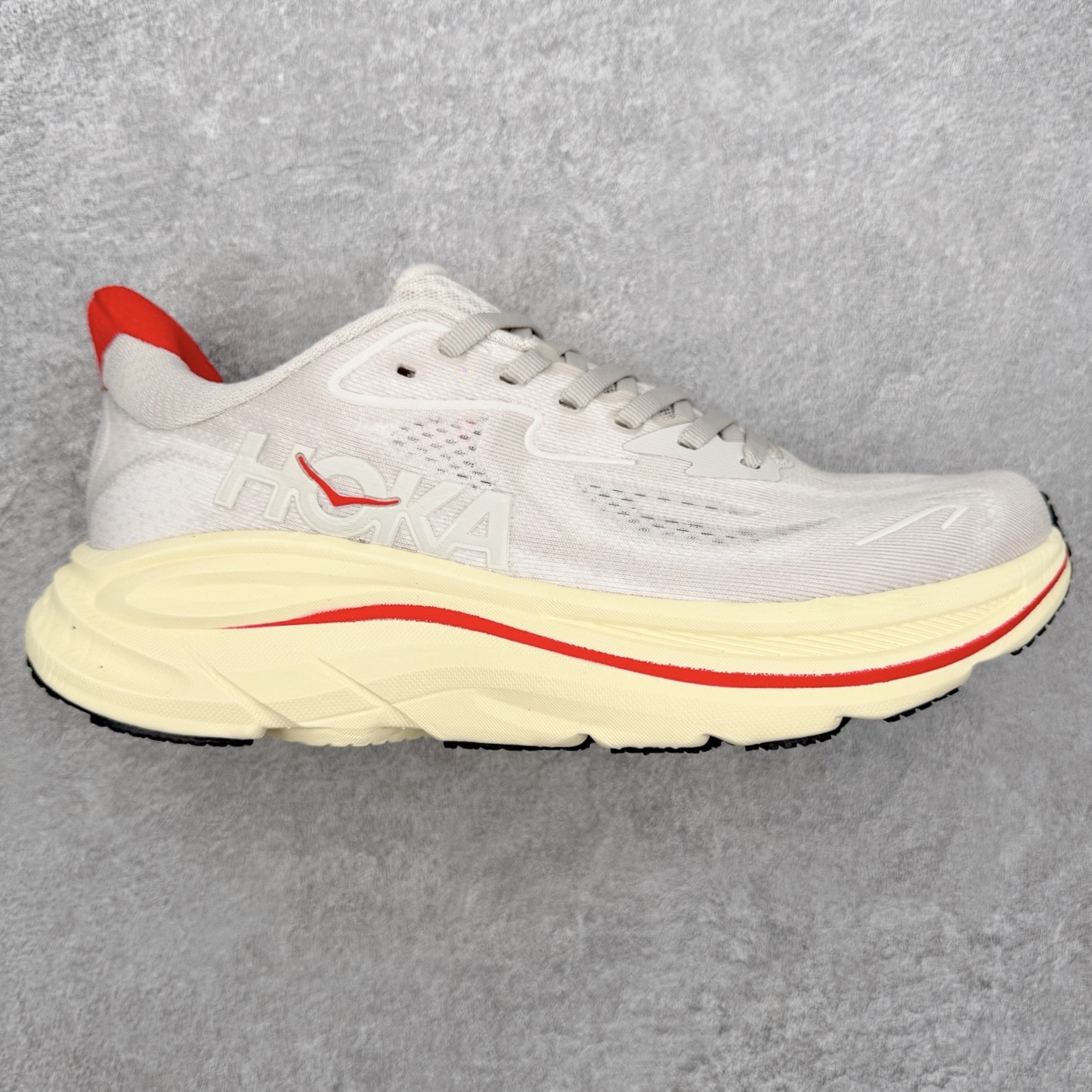 オン HOKA E E 詳細画像 1