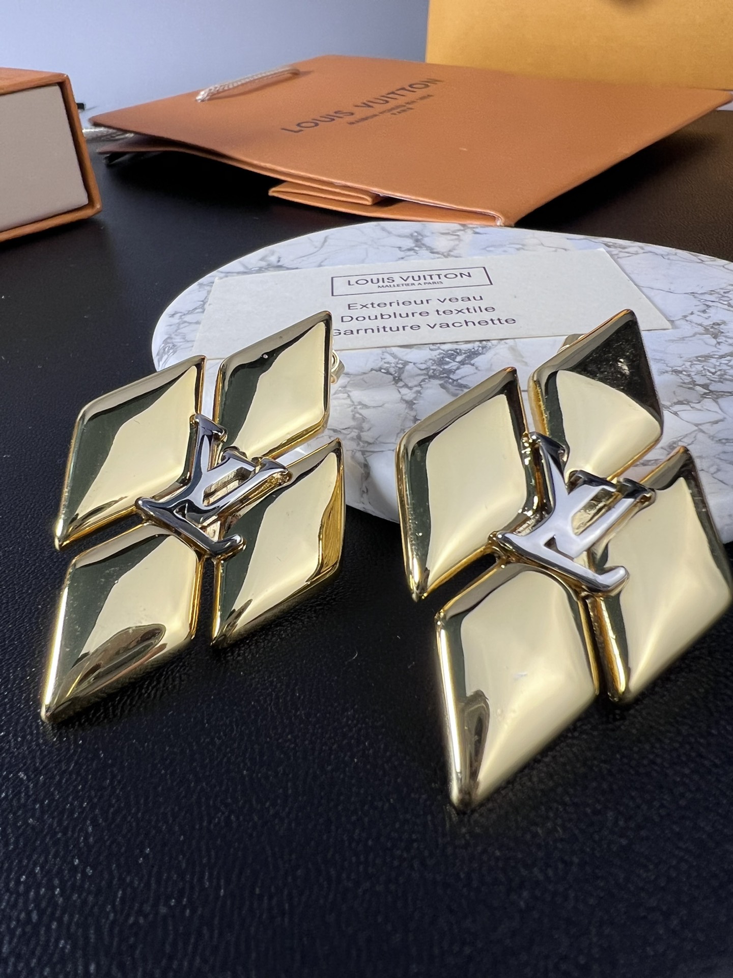 ルイ・ヴィトン LV GO-14 マルタージュ ピアス ゴールド/シルバー 詳細画像 3