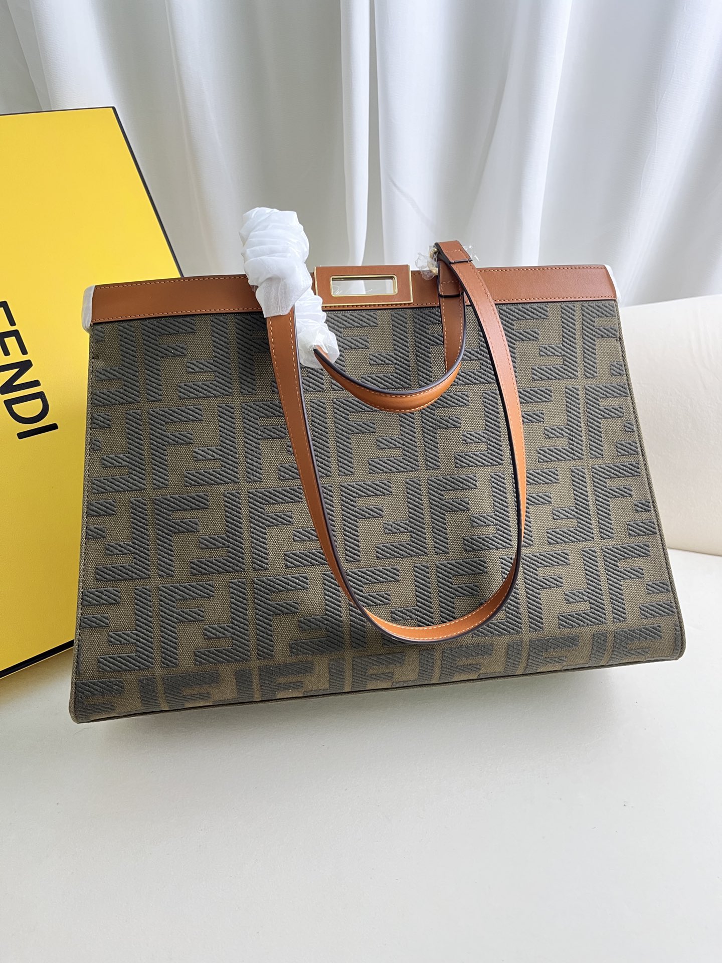 フェンディ ピーカブー Xトート FF刺繍キャンバス トートバッグ ダークグリーン/ブラウン 詳細画像 2