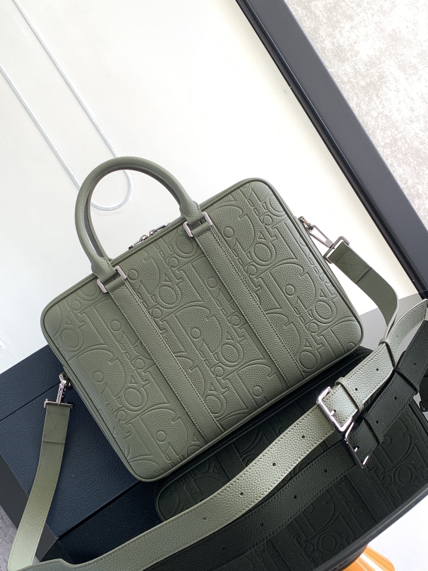 ディオール Dior Gravity レザー ブリーフケース カーキ 1ESBR180CDP 詳細画像 3