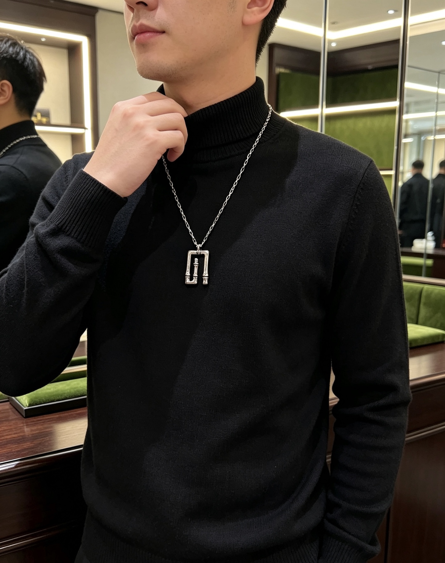 グッチ ダブルG バックルペンダントネックレス シルバー 詳細画像 2