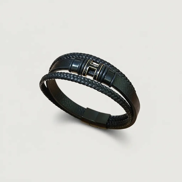 エルメス 編み込みレザーブレスレット ブラック