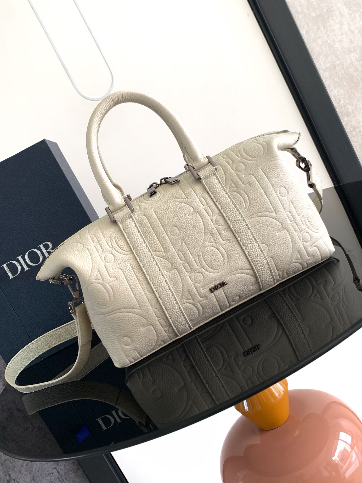 ディオール Dior Gravity ウィークエンダー25 ホワイト 1ESPO322 詳細画像 1