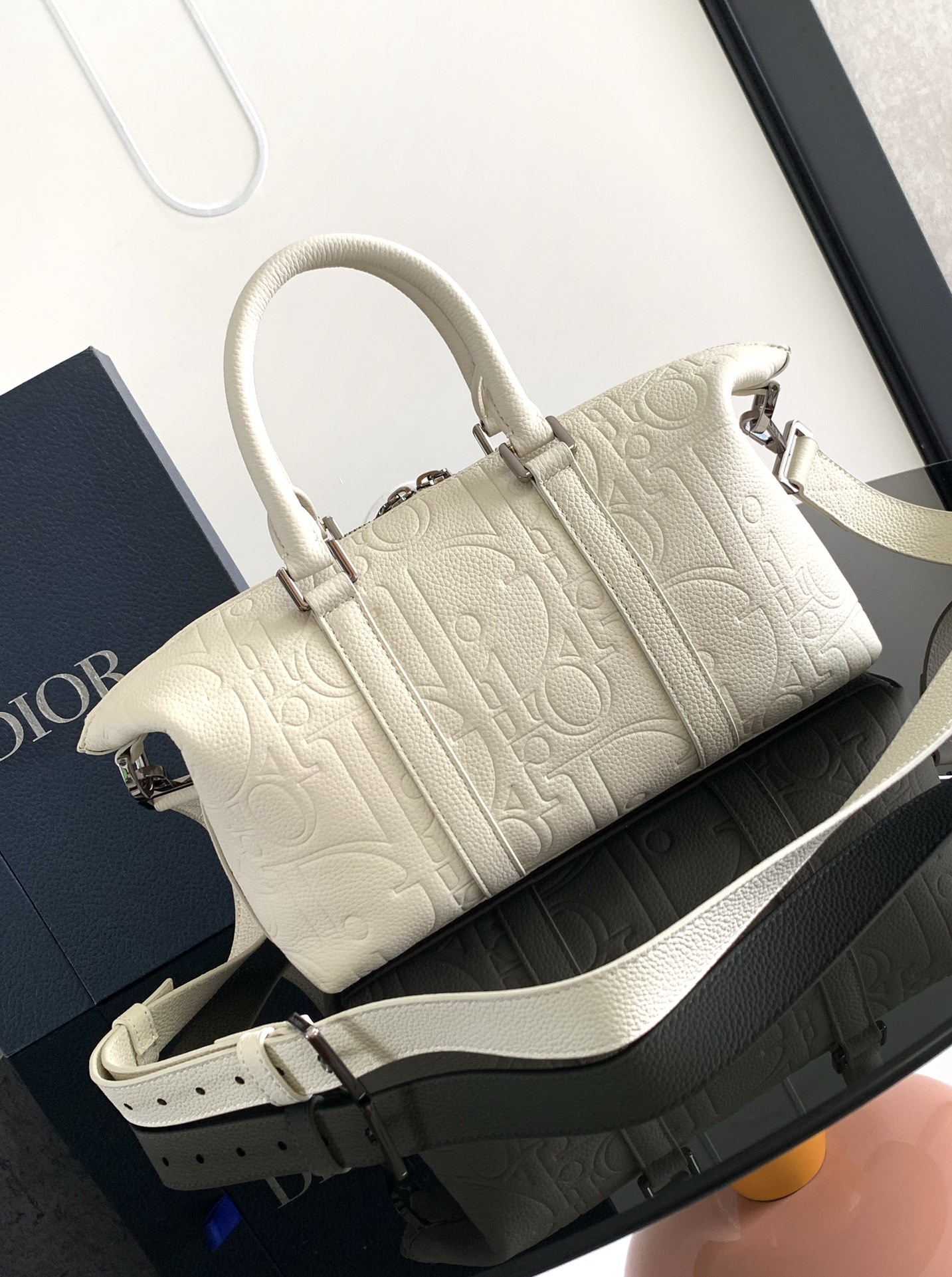 ディオール Dior Gravity ウィークエンダー25 ホワイト 1ESPO322 詳細画像 3