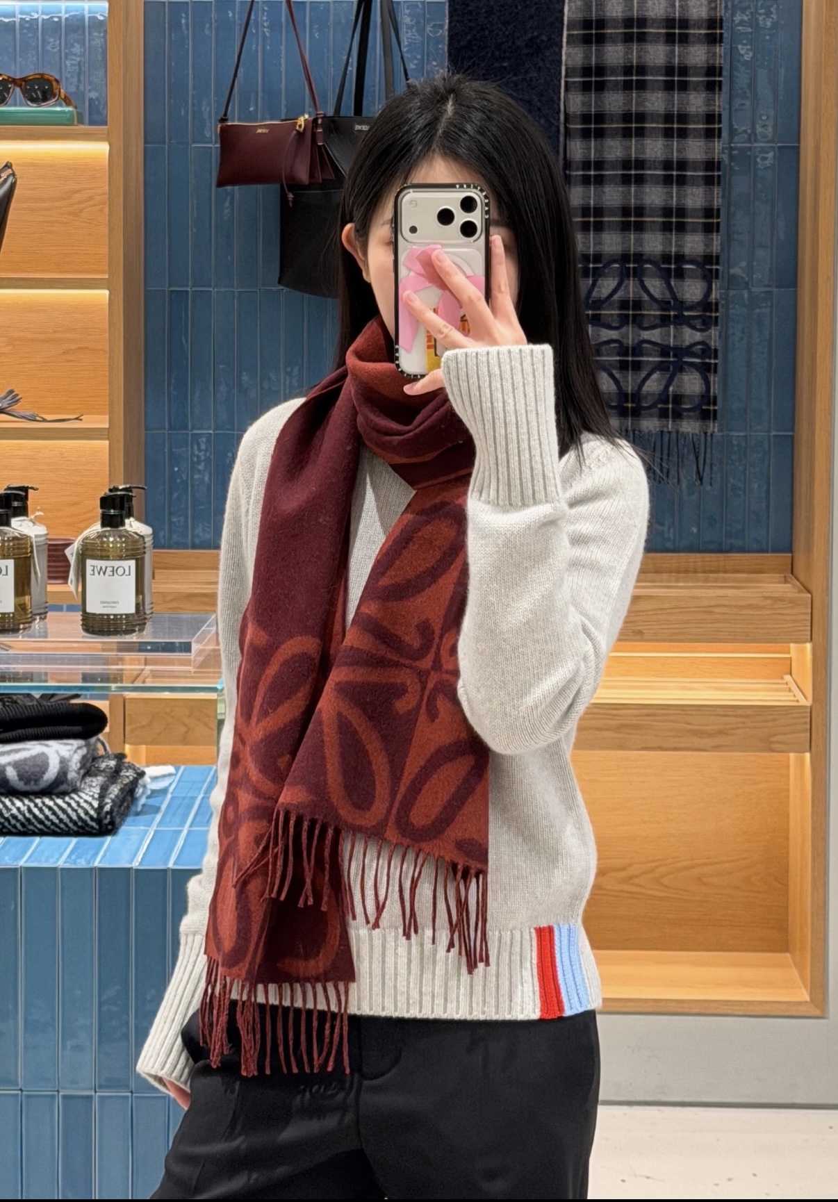 ロエベ アナグラム ウール カシミヤ マフラー レッド×ボルドー 詳細画像 2
