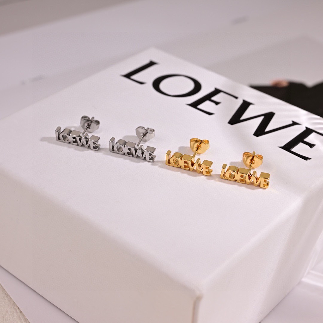 ロエベ アナグラム スタッドピアス 真鍮18Kゴールドコーティング 詳細画像 1