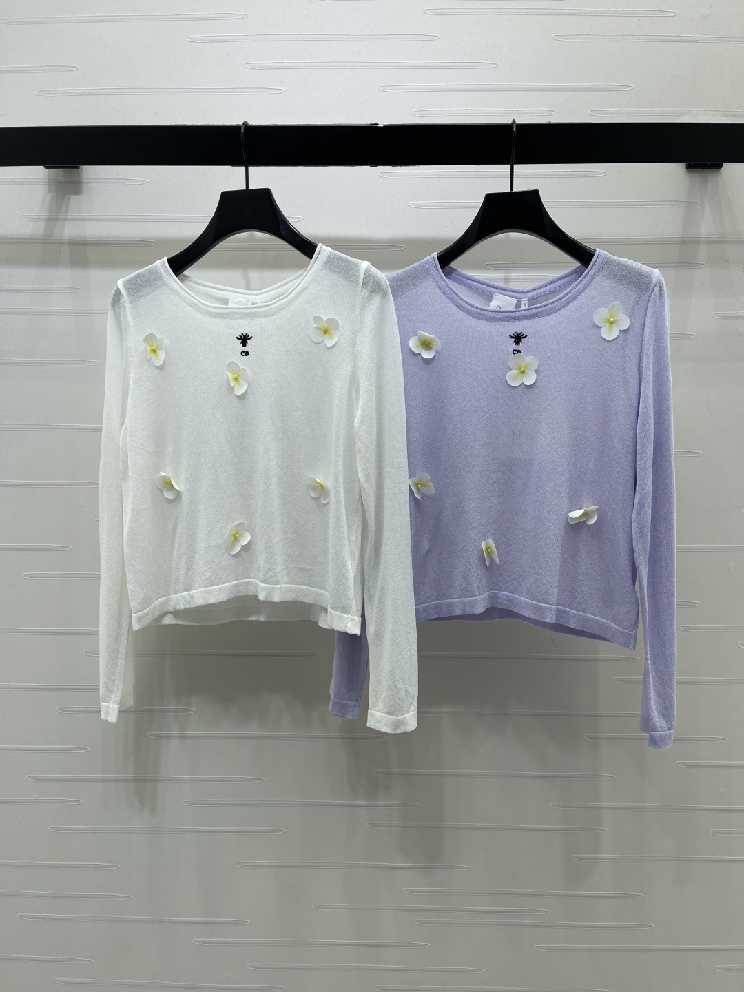 ディオール フラワー刺繍ニット長袖トップス ホワイト/ラベンダー 詳細画像 1
