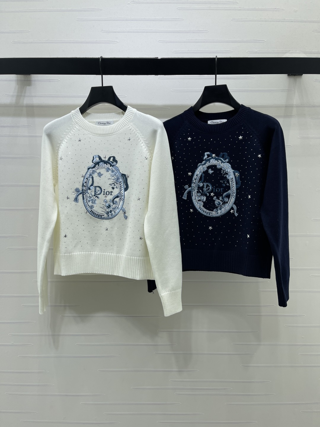 ディオール ボウミラー刺繍ニットセーター ホワイト/ネイビー 詳細画像 1
