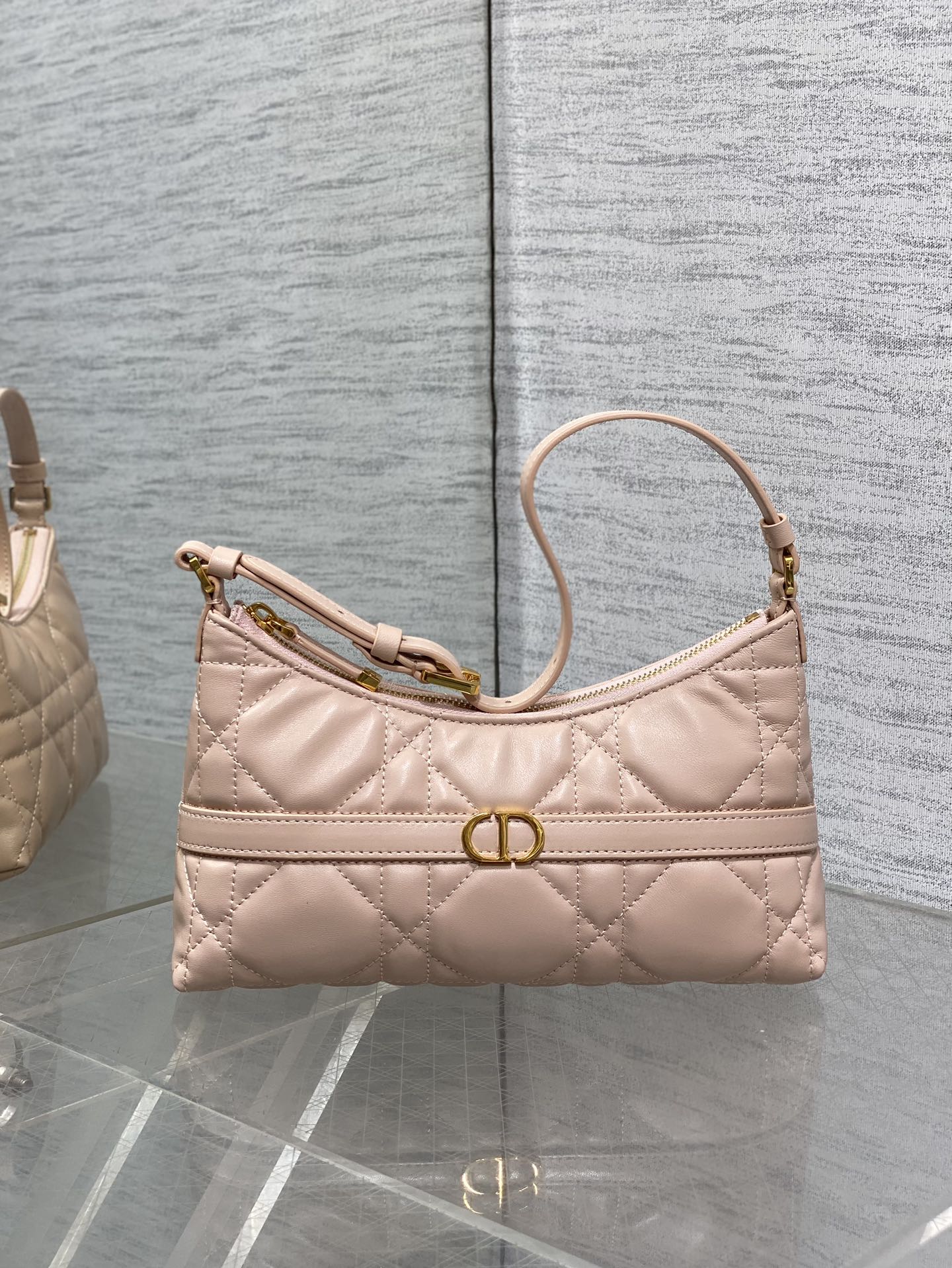 ディオール Miss Dior ミニ キルティング レザーショルダーバッグ ライトピンク 詳細画像 1
