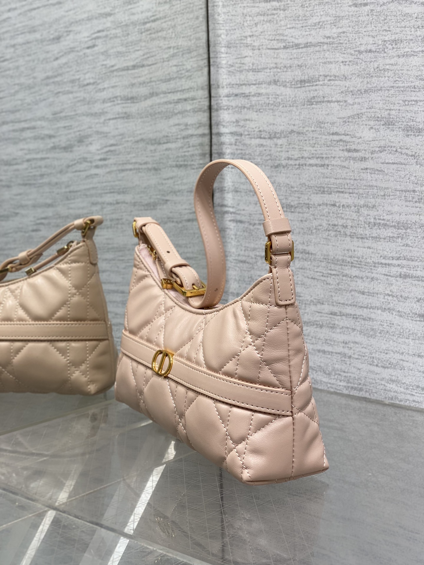 ディオール Miss Dior ミニ キルティング レザーショルダーバッグ ライトピンク 詳細画像 3