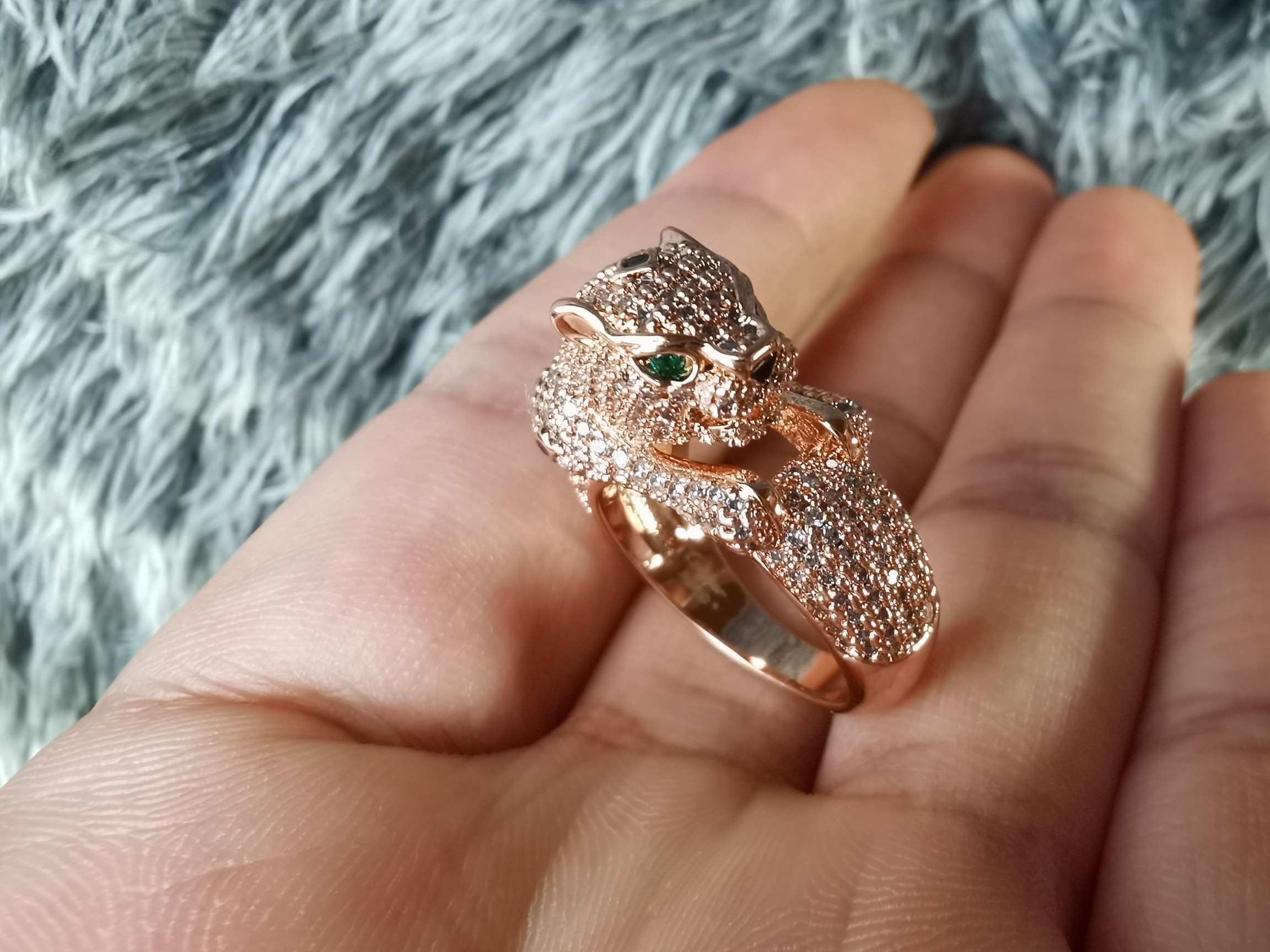 カルティエ パンテール ドゥ カルティエ グリーンアイ パヴェ クリスタル リング ローズゴールド 詳細画像 2
