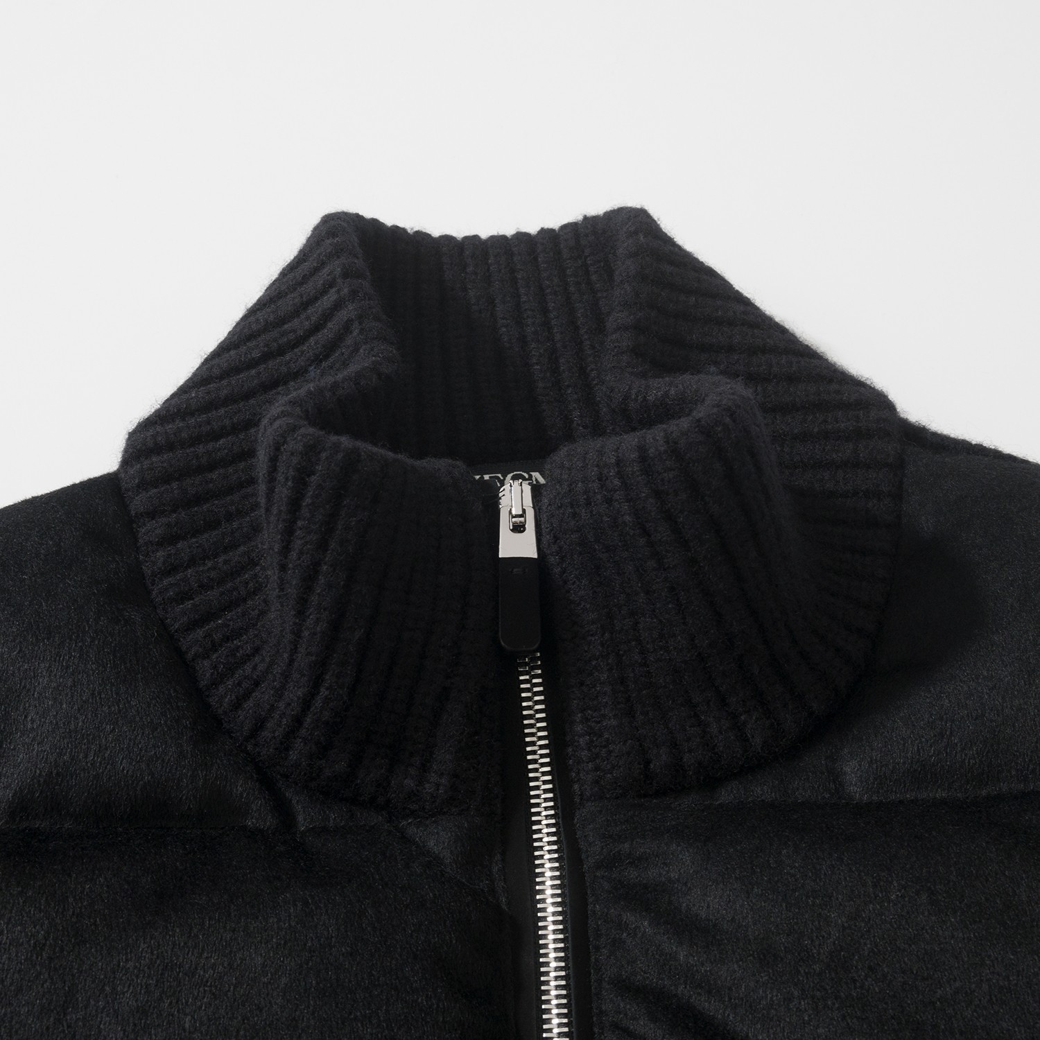 ゼニア Oasi Cashmere フルジップ ショートジャケット ブラック 詳細画像 3
