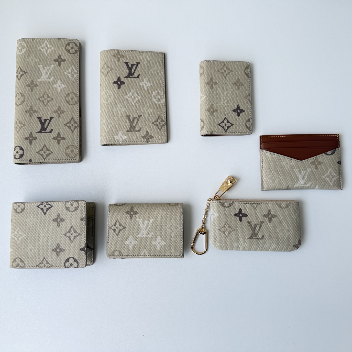 ルイ・ヴィトン Pochette Cure Monogram Surplus M29258 詳細画像 2