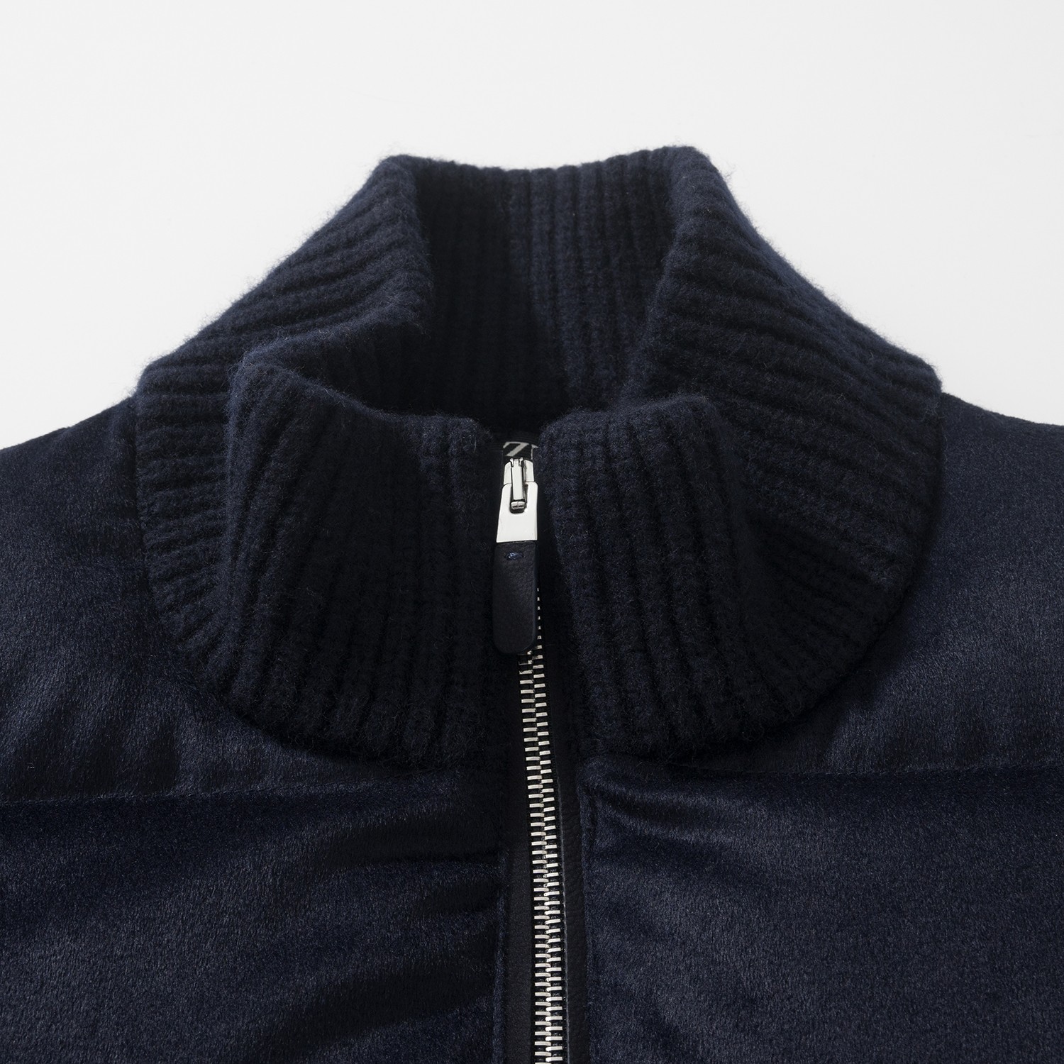 ゼニア Oasi Cashmere フルジップ ショートキルティングジャケット ネイビー 詳細画像 3